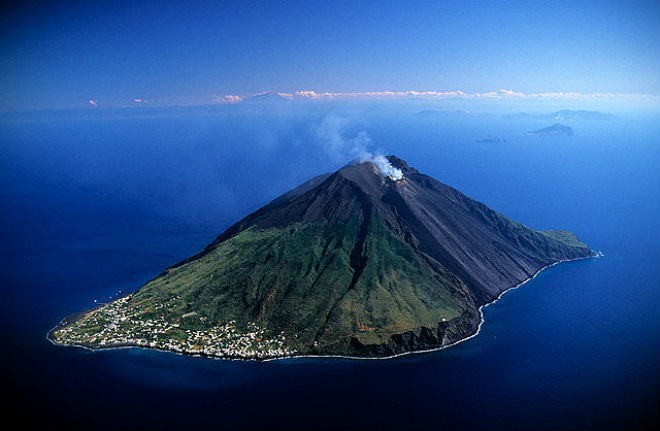 Самый активный вулкан в мире